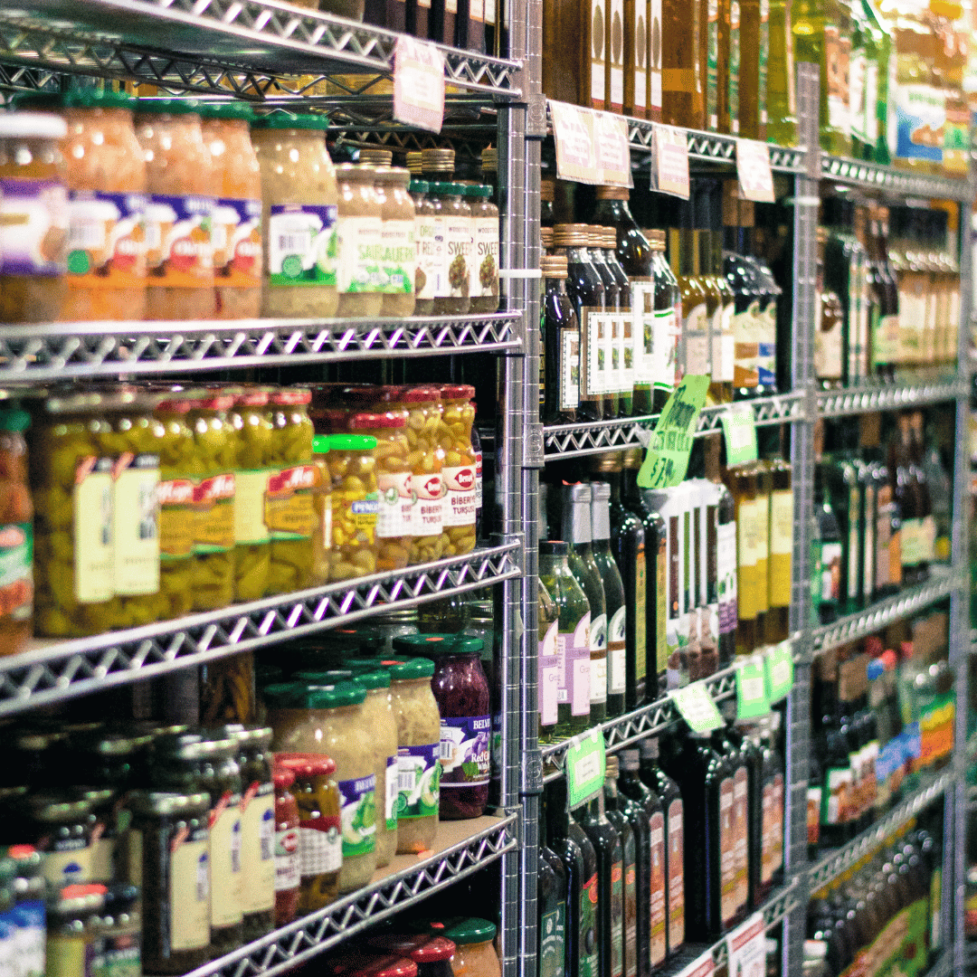 Quebrou, pagou? O que diz a lei sobre danos causados por clientes em estabelecimentos comerciais 