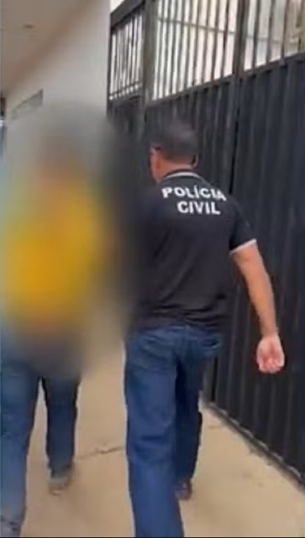 Homem é preso suspeito de ameaçar divulgar fotos íntimas de vítima — Foto: Reprodução/TV Anhanguera