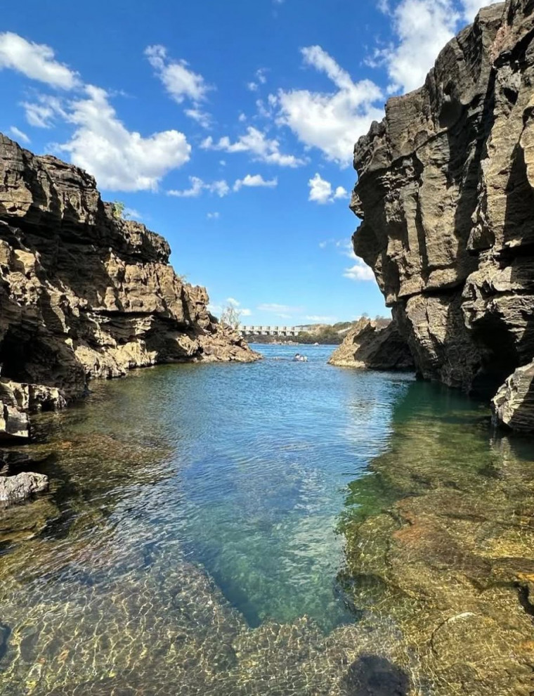 Paradisíaco, Cânion da Ilha Negra chama atenção de turistas, mas visitação é proibida Paradisíaco, Cânion da Ilha Negra chama atenção de turistas, mas visitação é proibida