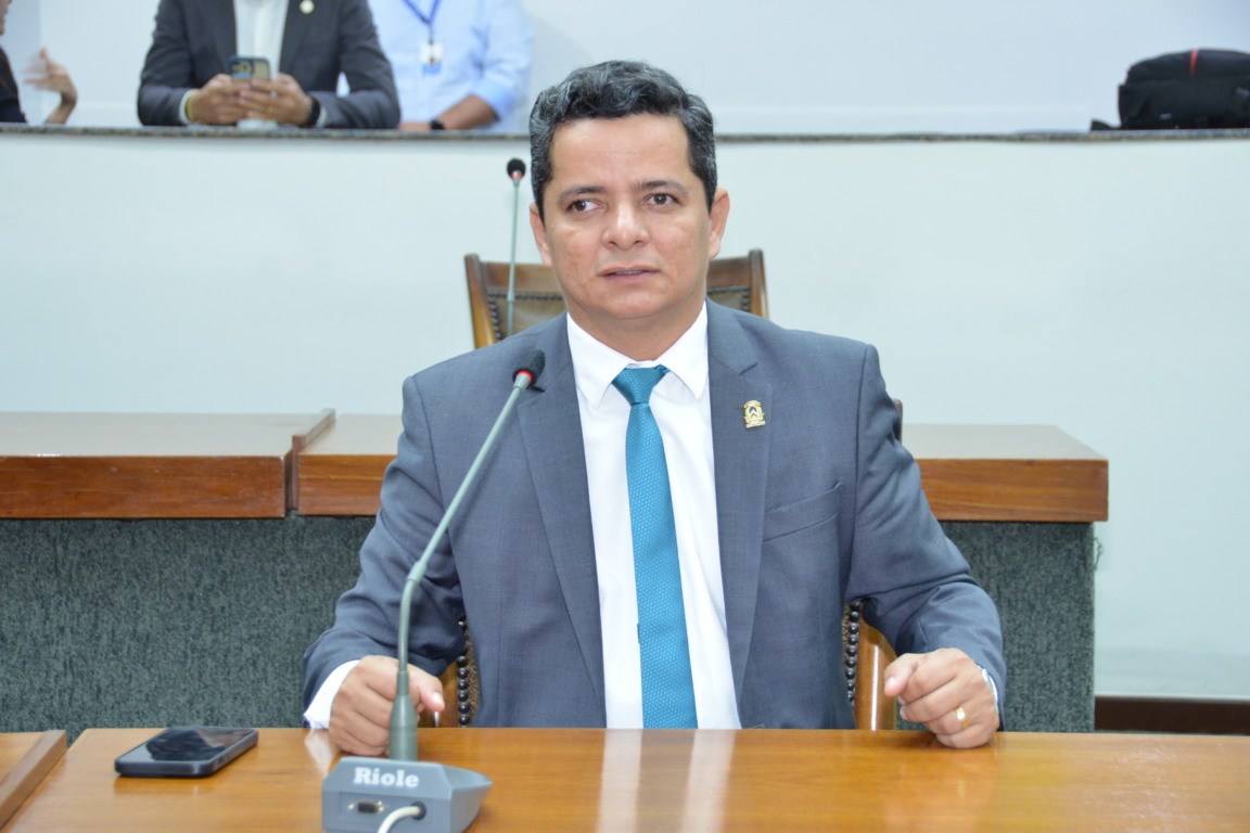 Deputado Jorge Frederico apresenta projeto para garantir insalubridade máxima a maqueiros e profissionais de higienização da saúde