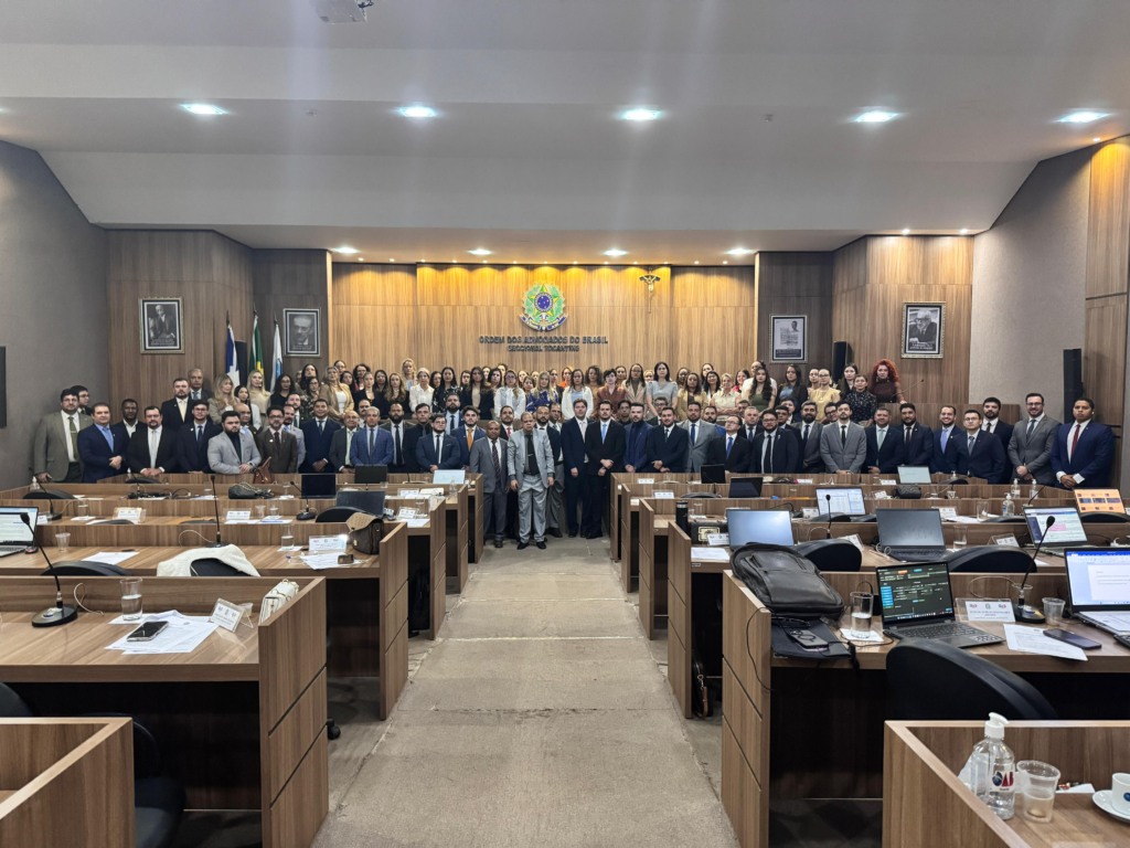 Advogada alvo de ofensas recebe desagravo da OAB e desabafa: “Eu não fui a primeira, mas espero ser a última” Advogada alvo de ofensas recebe desagravo da OAB e desabafa: “Eu não fui a primeira, mas espero ser a última”