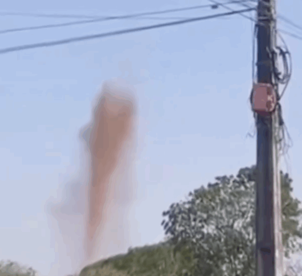 Redemoinho gigante surpreende moradores do interior do TO