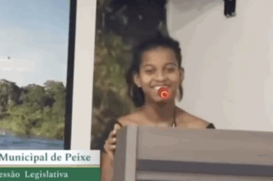 “Tudo passa”: tocantinense de 14 anos emociona ao transformar dor em esperança durante discurso em Câmara