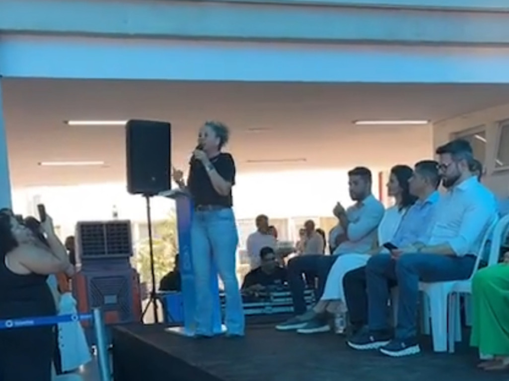 Aplaudida em evento do HGG, Josi destaca parcerias para recursos e obras