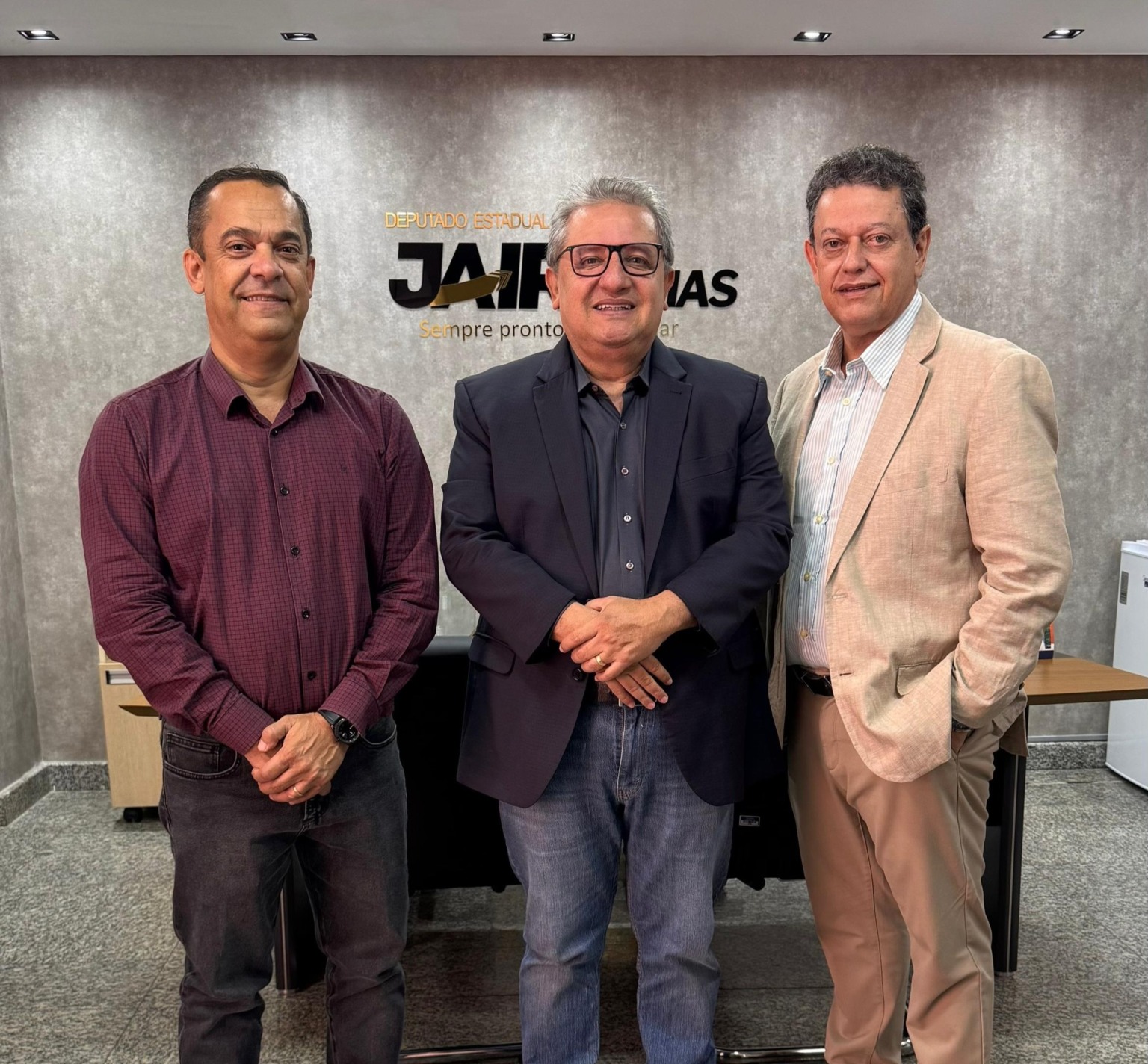 SINDIFISCAL realiza visita de cortesia ao deputado Jair Farias na Assembleia Legislativa SINDIFISCAL realiza visita de cortesia ao deputado Jair Farias na Assembleia Legislativa