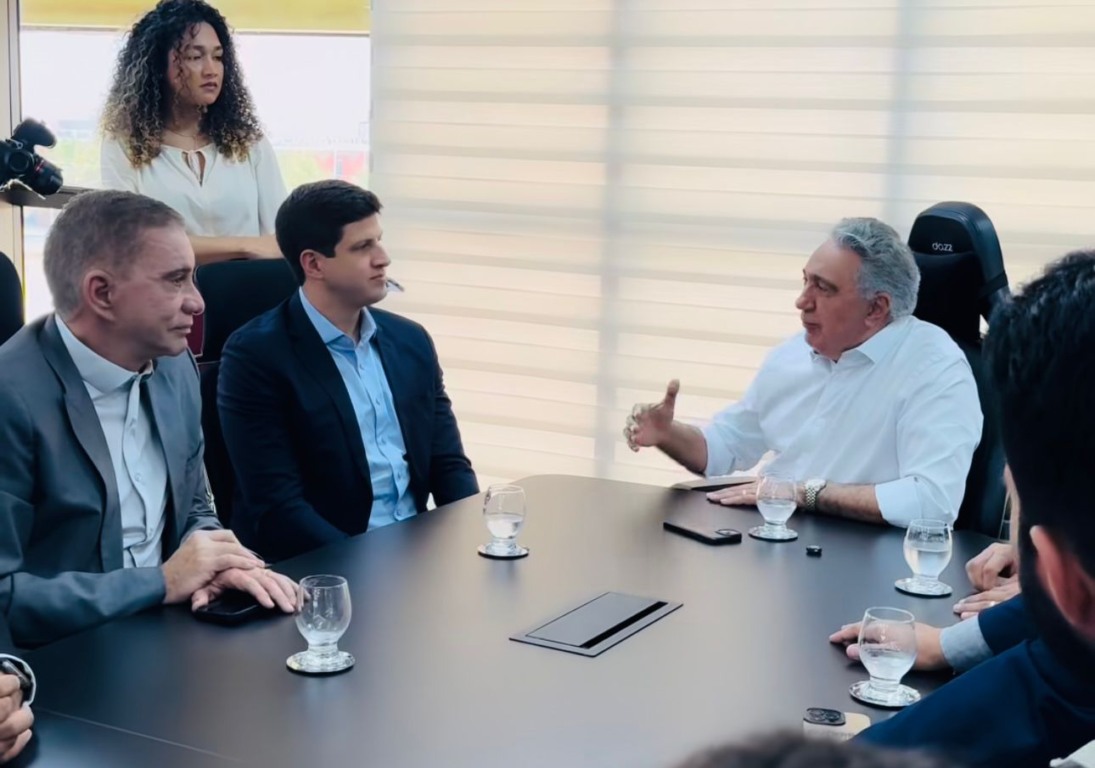 No Palácio: Laurez recebe João Campos e diz que sua experiência irá colaborar com boas iniciativas para o Tocantins No Palácio: Laurez recebe João Campos e diz que sua experiência irá colaborar com boas iniciativas para o Tocantins