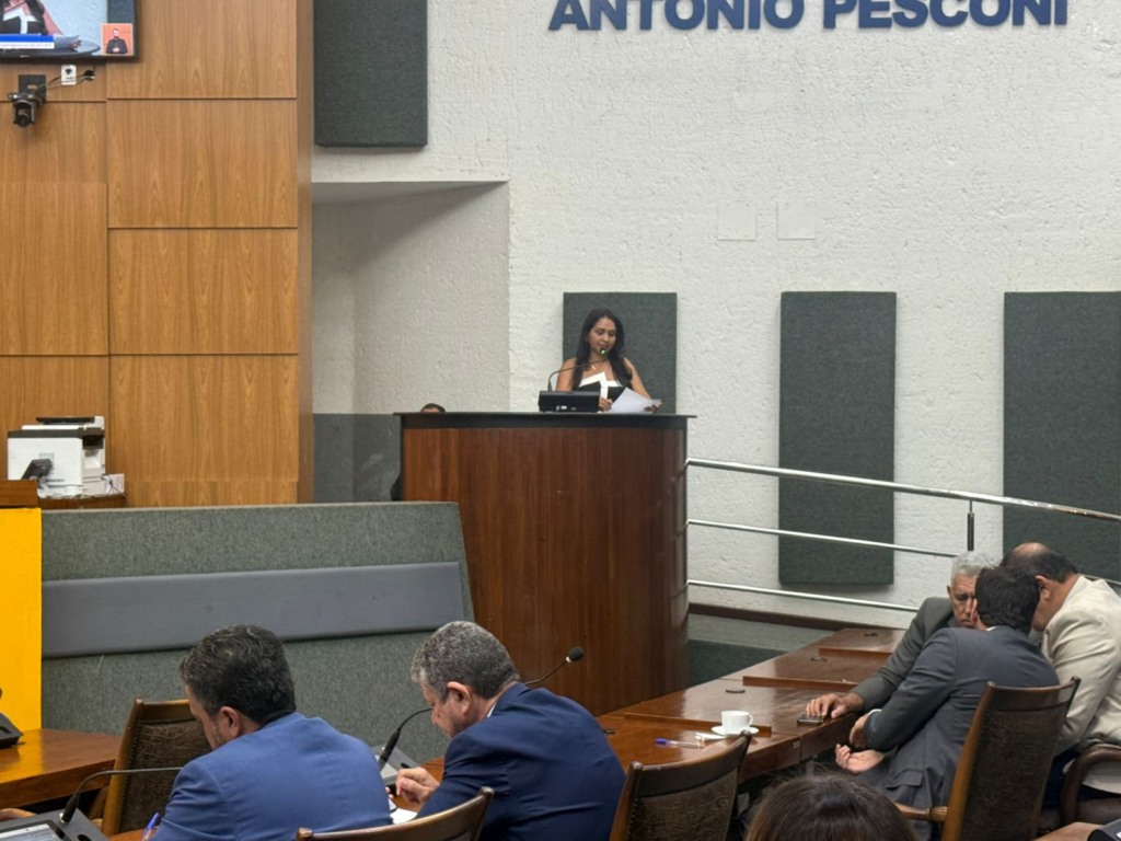 Na tribuna, deputada cobra celeridade nas investigações do feminicídio de jovem indígena