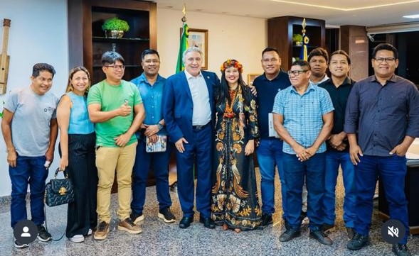 “Profunda emoção e um grande senso de responsabilidade”, diz Narubia ao voltar pelas mãos de Laurez ao comando de pasta