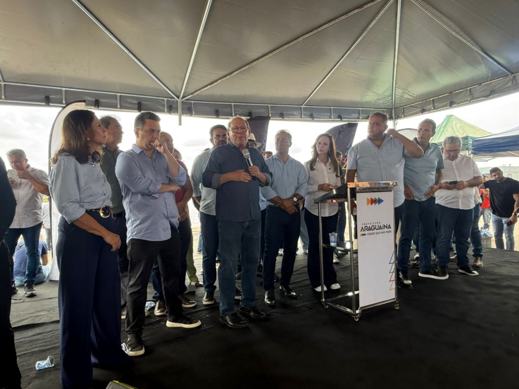 Em discurso, Ronaldo Dimas acena à bancada em nome do governo Laurez e afirma sobre o Tocantins: “Chega de show gente, é preciso passar o Estado a limpo” Em discurso, Ronaldo Dimas acena à bancada em nome do governo Laurez e afirma sobre o Tocantins: “Chega de show gente, é preciso passar o Estado a limpo”