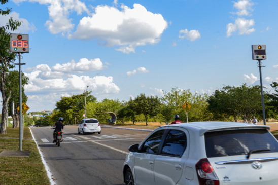 Multas de trânsito pendentes podem ser pagas com cartão de crédito em Palmas