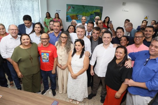 Gestão firma compromisso com entidades sociais e doa terrenos para construção de cerca de 1.700 habitações sociais em Palmas