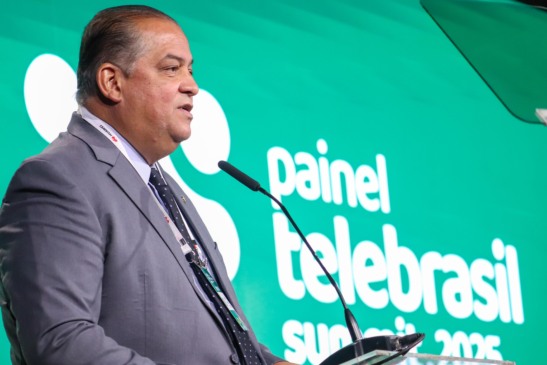 Vice-presidente do Senado, Eduardo Gomes destaca papel da inovação e da inteligência artificial no Painel TeleBrasil Summit 2025