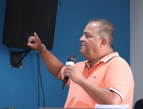 O discurso de Eduardo Gomes no Vale: Senador diz que Estado “está sofrendo muito” e cita música: “quem é de verdade sabe quem é de mentira”