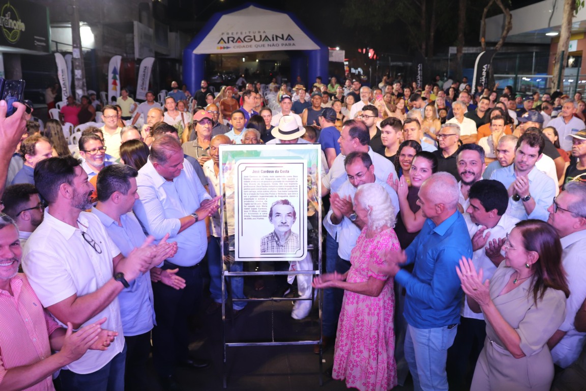 O sonho de ser vereador, o cerimonialista, o prefeito cantor: um dia de movimento político em Araguaína em 20 momentos O sonho de ser vereador, o cerimonialista, o prefeito cantor: um dia de movimento político em Araguaína em 20 momentos