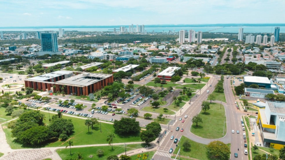 TJ declara inconstitucional lei que obriga a publicação do nome do deputado autor em leis estaduais