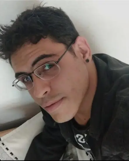 Professor Carlos Eduardo Meira Batista morreu aos 29 anos - Foto: Arquivo Pessoal
