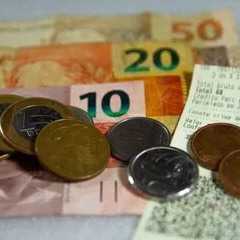 Censo: Maiores rendimentos estão entre homens, pessoas brancas e amarelas e moradores da região Centro-Sul - Foto: Reprodução/g1