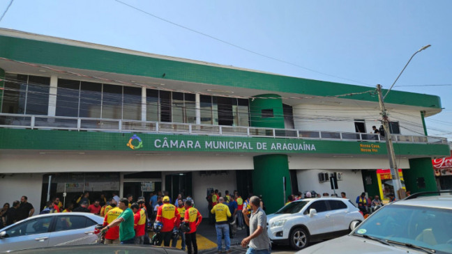 Curto-circuito força evacuação e paralisa sessão em Câmara Municipal