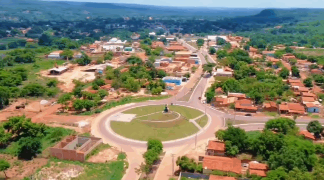 Cadê o transporte escolar? No Jalapão, crianças percorrem até 2 km a pé para irem à escola