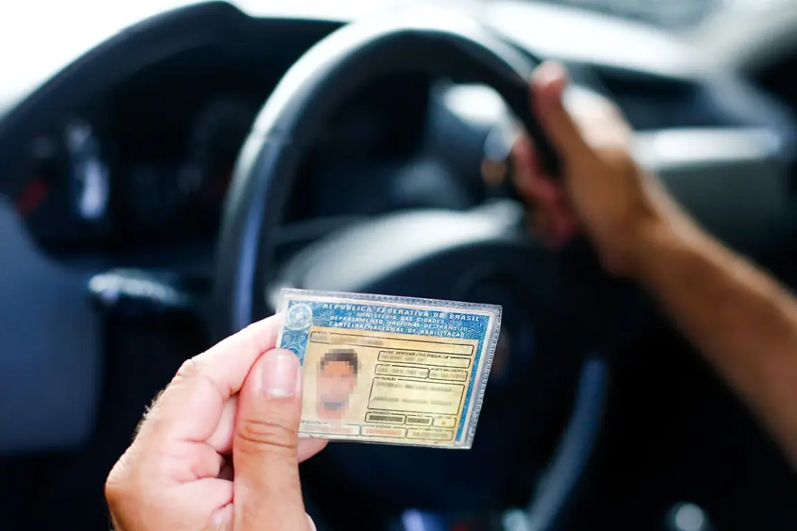 Carteira de motorista sem autoescola - Foto: Daniel Ferreira/Metrópoles Carteira de motorista sem autoescola - Foto: Daniel Ferreira/Metrópoles