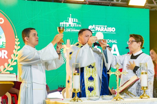 Fé, cultura e tradição marcam a Missa Sertaneja e abertura da 12ª Festa do Produtor Rural em Paraíso do Tocantins