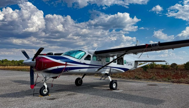 Aeronave equipada no aeroporto de Porto Nacional, onde foi montada a base de voos para o trabalho na região sudeste do estado - Julia Carretero/Governo do Tocantins