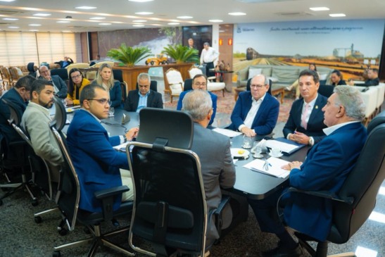 Com foco em integração regional, Laurez discute com secretários obras estruturantes e diz que “pensa o Tocantins dos próximos anos”