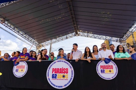 Desfile celebra os 62 anos de Paraíso com homenagens e diversidade cultural