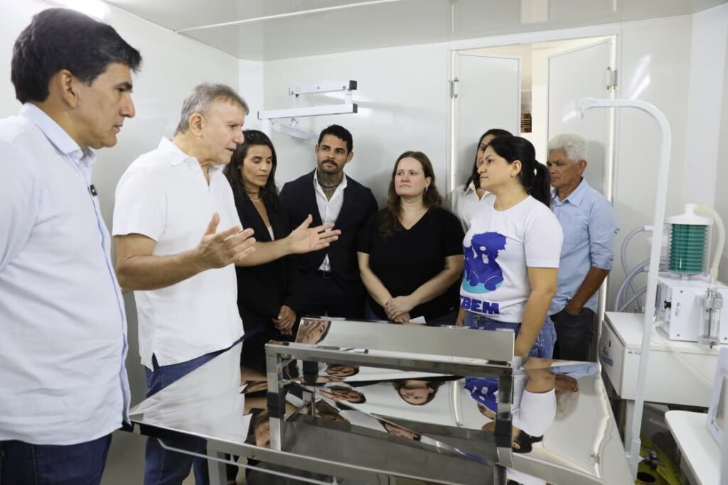 Palmas avança na causa animal e começa cirurgias no castramóvel; Gaby Siqueira: “vai auxiliar a controlar a população de cães e gatos”