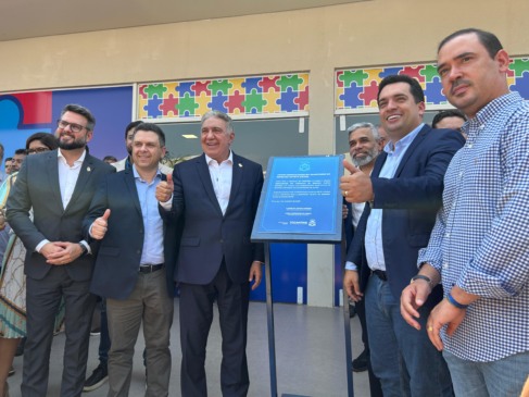 CLIMA POLÍTICO: Inauguração do CETEA tem presença de quatro deputados; Vicentinho cita secretário de Wanderlei e rende elogios a Laurez: “homem azeitado, equilibrado, respeitoso”