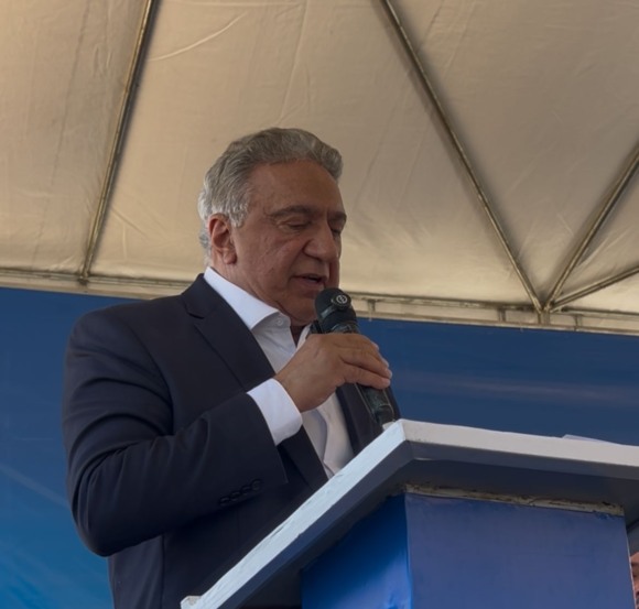 Sem referência à gestão anterior sobre obra, Laurez diz em discurso ao entregar CETEA: “não vamos deixar ninguém para trás”