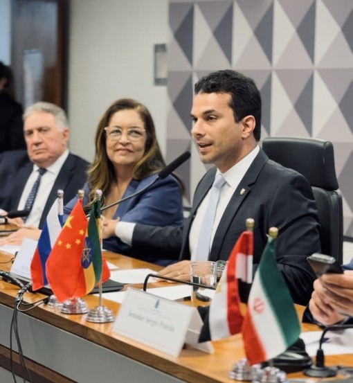 Senador Irajá vai em missão à Rússia para acompanhar estudos de vacina contra o câncer