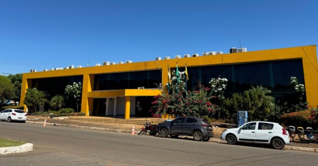 Crise também chega em Porto: Ronivon ajusta máquina, faz exonerações e prepara fusão de pastas