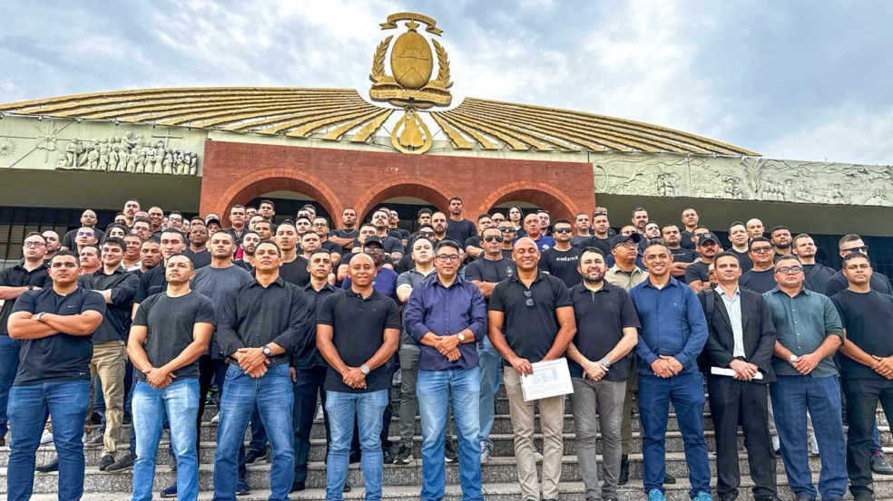 Associações de Militares se mobilizam pelo PCCS da categoria e protocolam pedido de audiência com Laurez Associações de Militares se mobilizam pelo PCCS da categoria e protocolam pedido de audiência com Laurez