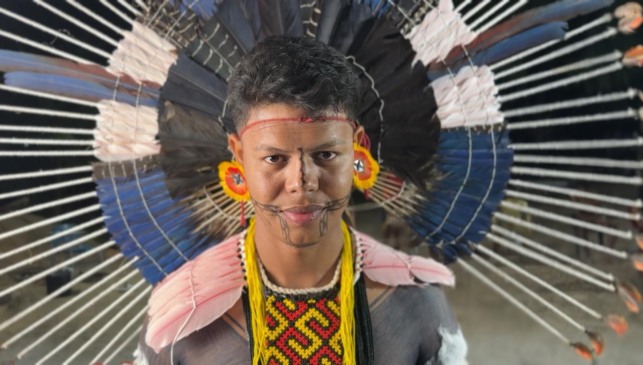 Elias Karajá, fez o papel do Tainahaky, o estrela jovem que ensina os Karajá a plantar e da as sementes - Foto:  Foto @marcojacobbrasil 