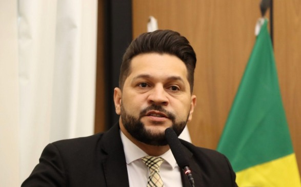 Vereador de Palmas alvo de Operação é conduzido à PF; Equipe diz que ele vai colaborar com investigações