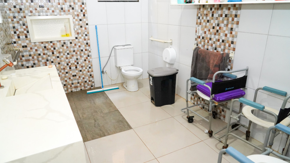 Sem alvará, liminar manda corrigir série de irregularidades em instituição para idosos em Palmas