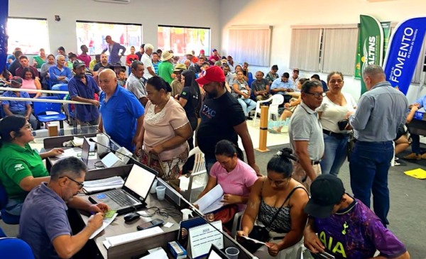 Incra realiza mutirão de documentação e entrega de títulos em Couto Magalhães