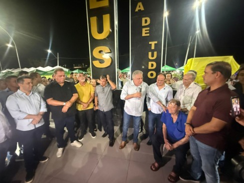 Inauguração de Parque em Tocantinópolis atrai políticos de vários grupos e tom institucional impera; Eduardo Gomes crava: “Todos que estão aqui são provisórios”
