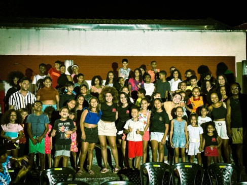 Formada por jovens de periferia, ONG celebra 12 anos de resistência e inaugura nova sede no Aureny I