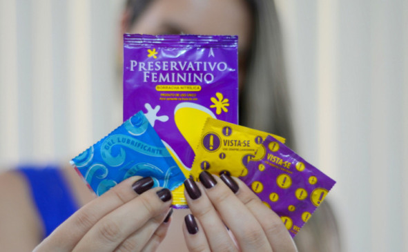 
O uso do preservativo é uma das formas de prevenção da sífilis - Divulgação SES