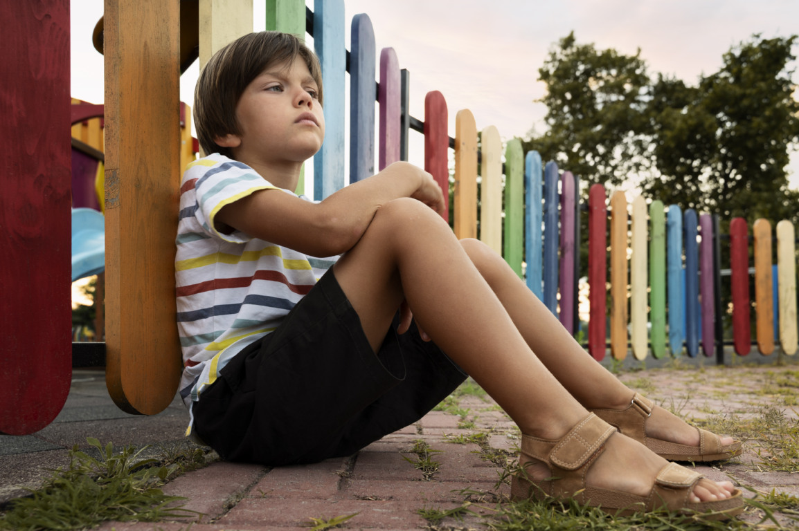 Likes, cobrança e ansiedade: os riscos emocionais da infância sob pressão