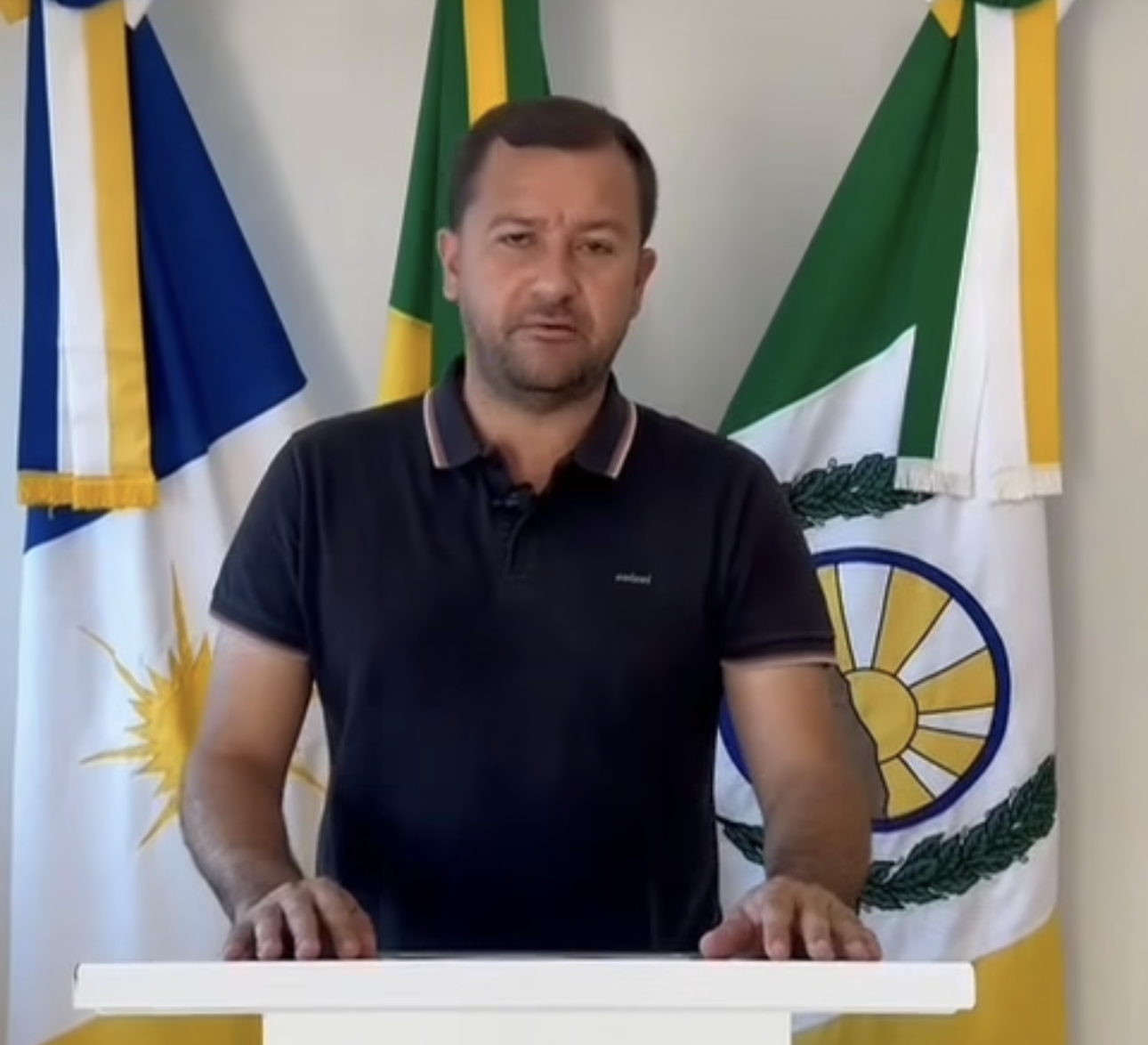 Prefeito anuncia bloqueio da TO-222 para veículos pesados em protesto por recuperação das vias; “Operação tapa-buraco ajuda, mas não resolve o problema” Prefeito anuncia bloqueio da TO-222 para veículos pesados em protesto por recuperação das vias; “Operação tapa-buraco ajuda, mas não resolve o problema”