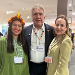 Secretária da Sepot Narubia Werreria, governador do Tocantins Laurez Moreira e 1ª Dama desembargadora Ângela Prudente na COP30 - Foto: Ascom Sepot