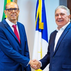 Governador Laurez Moreira definiu, nesta quinta-feira, 27, o procurador Marcos Antônio da Silva Modes como o novo procurador-geral de Contas do Tocantins para o biênio 2026/2027 - Foto: Hiroshi Fukushima/Governo do Tocantins