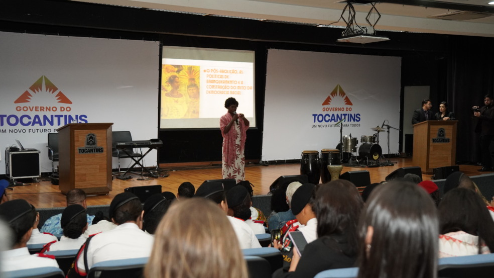 1º Encontro Temático de Construção da Igualdade Racial com debates, cultura e entrega de certificação quilombola aconteceu no auditório do Palácio Araguaia - Foto: Marco Antônio Gama/Governo do Tocantins