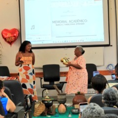 Aos 70 anos, dona Fátima transforma sua história em ato de resistência e é aprovada com louvor na UFNT