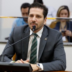 Graças à emenda de Olyntho, veículos híbridos também serão contemplados com IPVA zero em 2026 - Foto: Clayton Cristus/Dicom Aleto