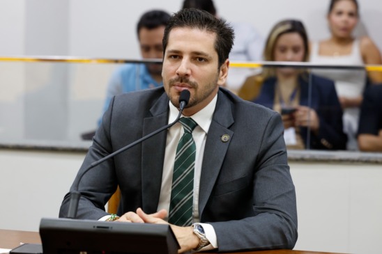 Graças à emenda de Olyntho, veículos híbridos também serão contemplados com IPVA zero em 2026 - Foto: Clayton Cristus/Dicom Aleto