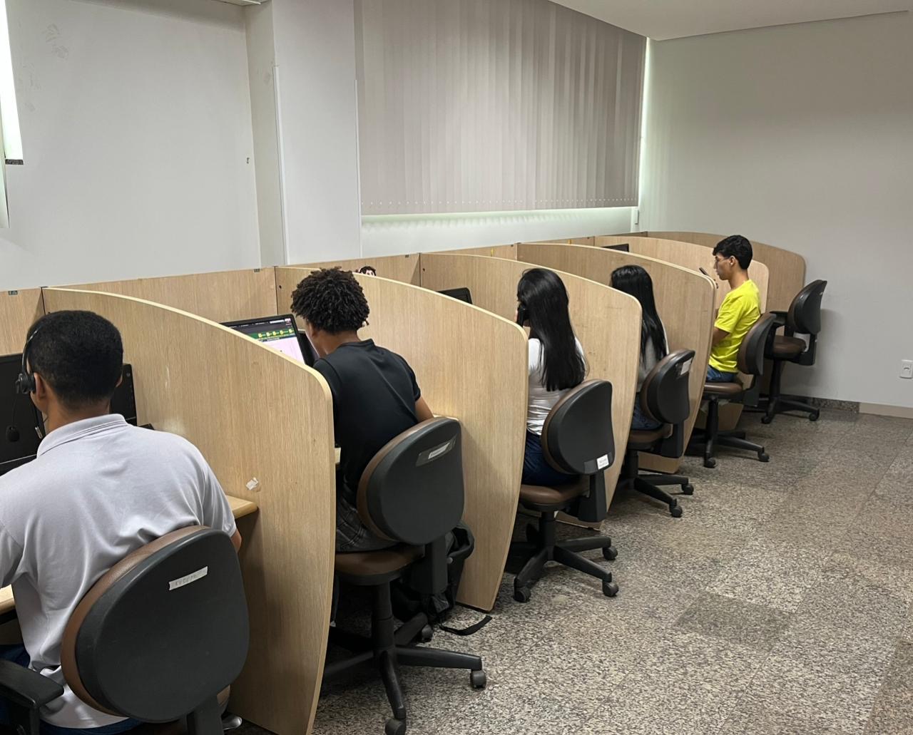 Mais de 340 progressões, promoções e titularidades de servidores da Saúde são concedidas pela Prefeitura de Palmas